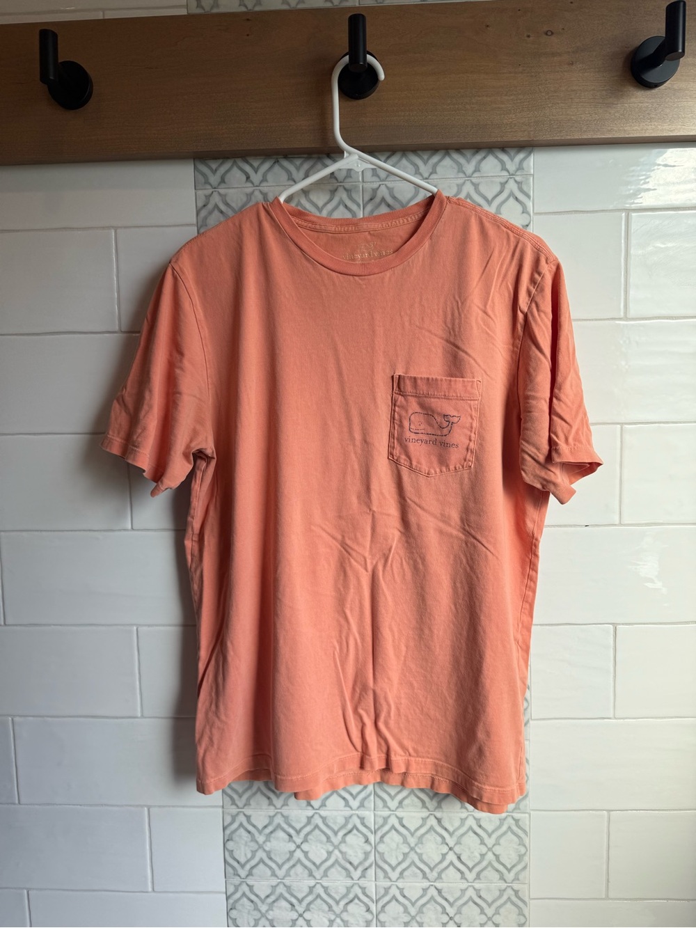 Vineyard Vines Coral Pocket Tee - Men's Short Sleeve